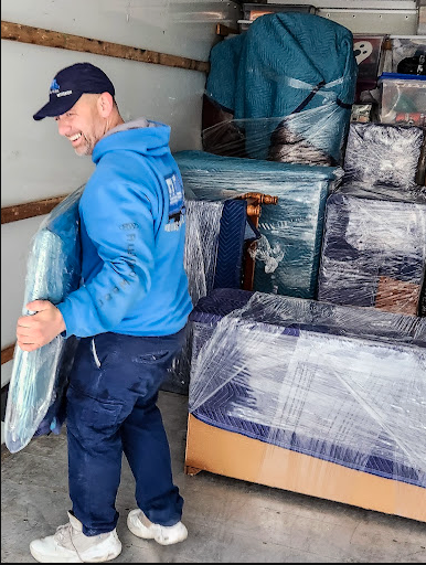 Movers Avon IN providing excellent customer service